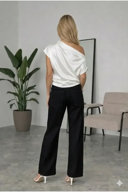 Kadın Beyaz Tek Omuz Asimetrik Kesim Saten Bluz HZL26W-FRY121171