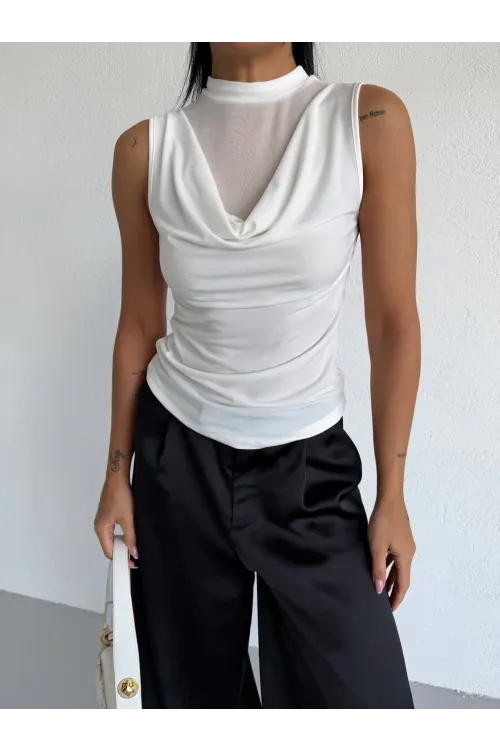 Kadın Beyaz Tül Detay Degaje Yaka Yanlardan Drapeli Sandy Bluz HZL26S-FRY123791