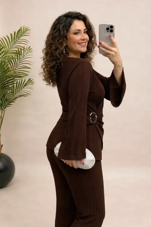 Kadın Kahverengi Büyük Beden Toka Detaylı Pliseli Alt Üst Abiye Takım HZL26W-PR10101