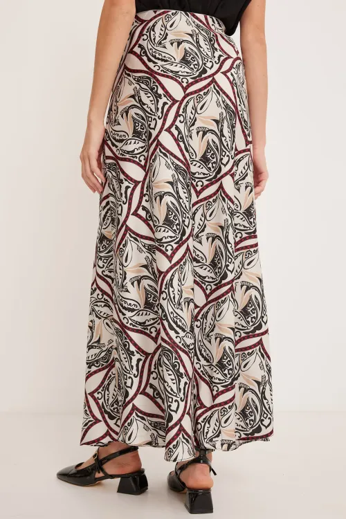 Kadın Siyah Bej Desenli Saten Etek 15877