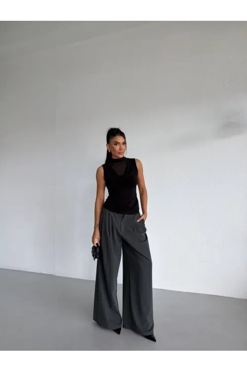 Kadın Siyah Tül Detay Degaje Yaka Yanlardan Drapeli Sandy Bluz HZL26S-FRY123791