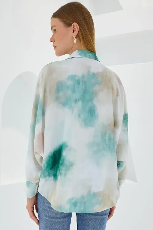Kadın Yeşil Ekru Oversize Dökümlü Saten Gömlek 907