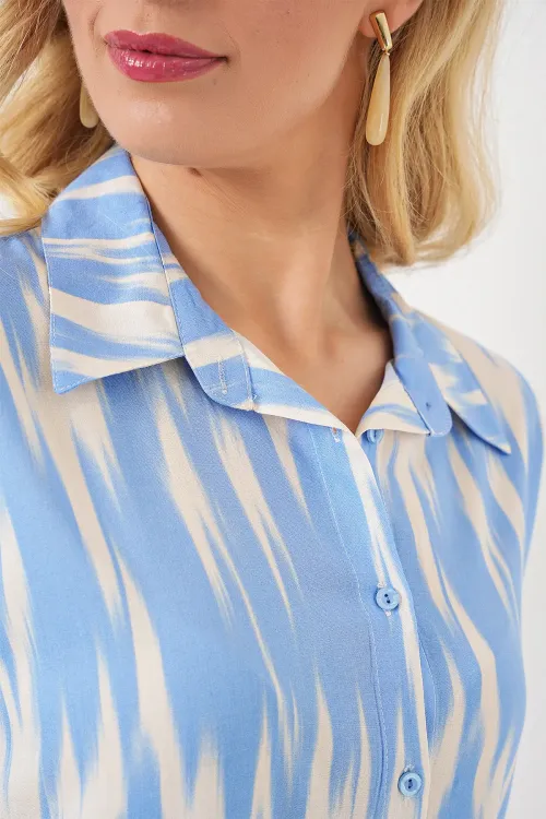 Kadın Desenli Kısa Kol Crop Gömlek 20337 - Mavi