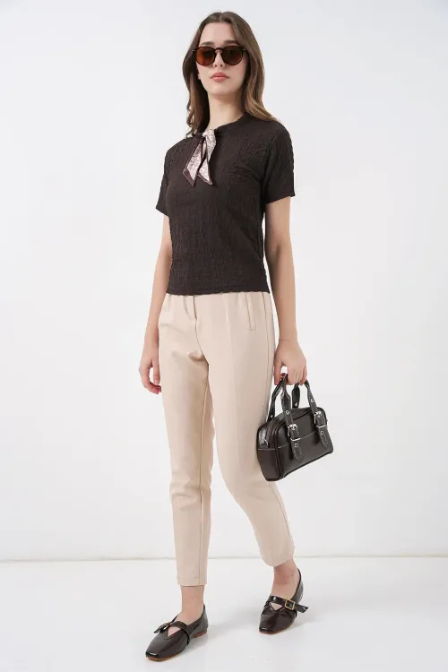 Kadın Kısa Kol Fularlı Örme Bluz 981 - Kahverengi