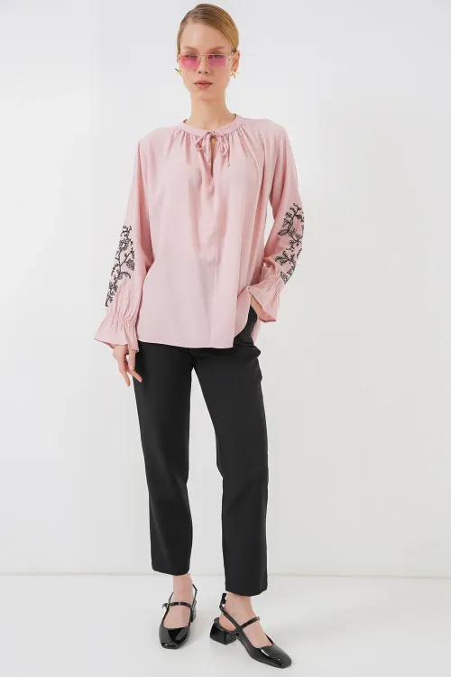 Kadın Nakışlı Örme Bluz 941 - Pudra