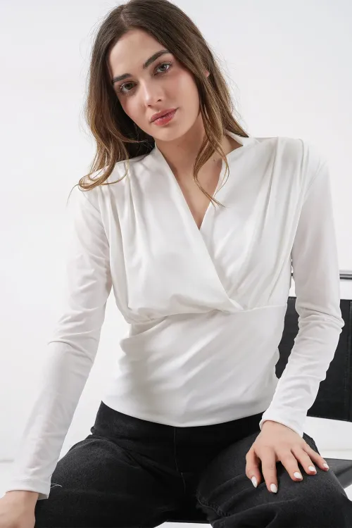 Kadın Omuz Vatkalı Kruvaze Yaka Bluz 942 - Beyaz