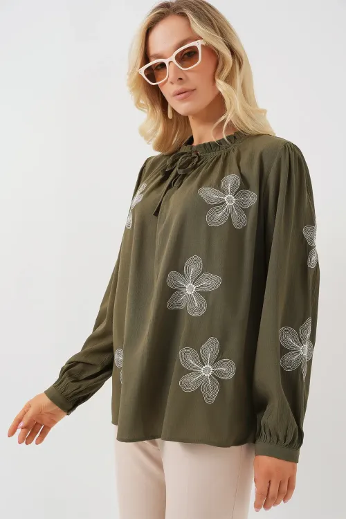 Kadın Uzun Kol Nakışlı Örme Bluz 951 - Haki