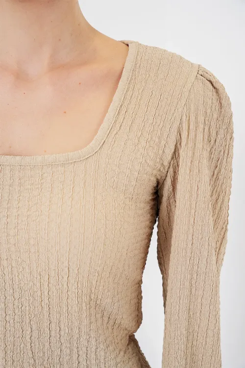 0442 Uzun Kollu Bluz - Bisküvi