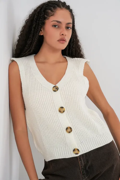 15881 Düğmeli Kısa Triko Yelek - Ekru