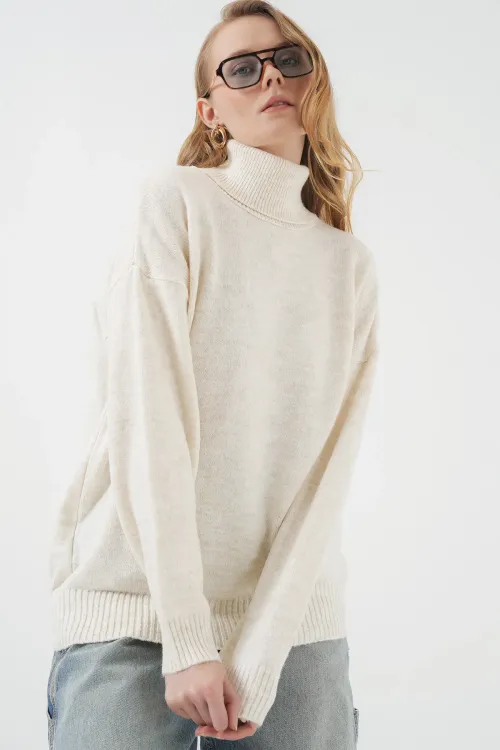 15917 Kadın Balıkçı Yaka Oversize Triko Kazak - Ekru