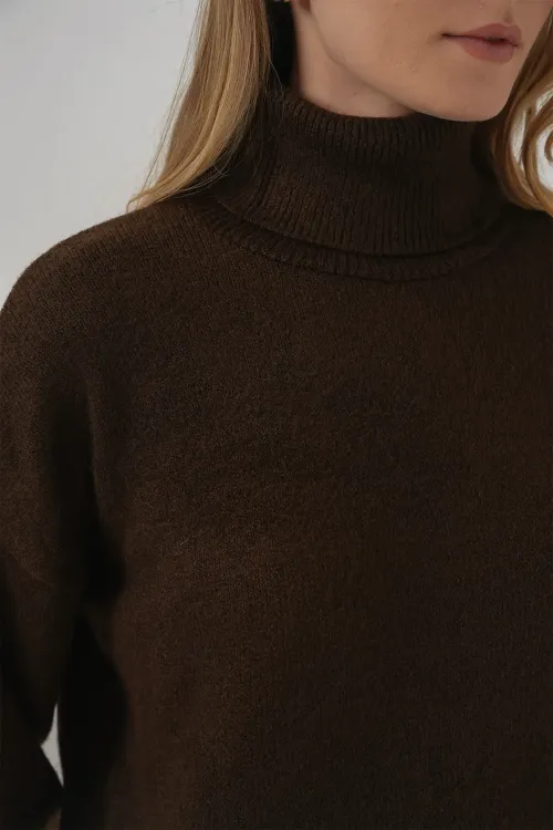 15917 Kadın Balıkçı Yaka Oversize Triko Kazak - Kahverengi