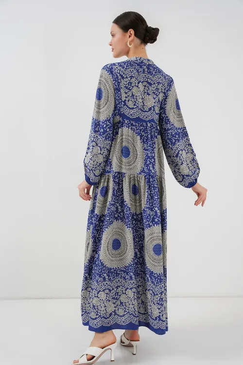 2423 Otantik Desenli Tesettür Elbise - Saks 4