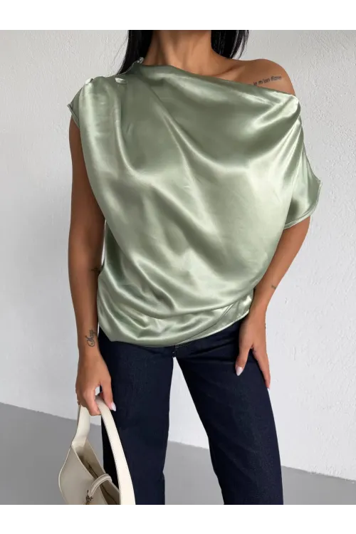 Kadın Çağla Yeşili Tek Omuz Asimetrik Kesim Saten Bluz HZL26W-FRY121171