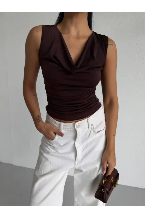 Kadın Kahverengi Degaje Yaka Yanlardan Drapeli Sandy Bluz HZL25S-FRY123131