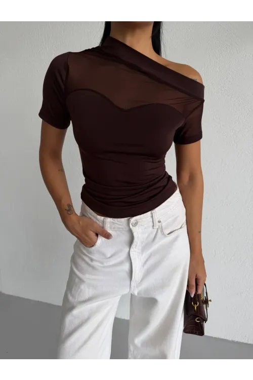 Kadın Kahverengi Tek Omuz Transparan Tül Detaylı Şık Sandy Bluz HZL26S-FRY123871