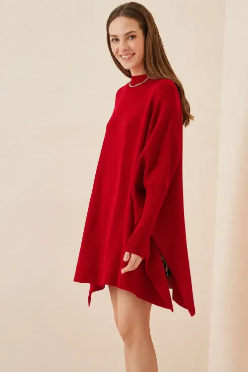 Kadın Kırmızı Oversize Yırtmaçlı Panço Triko Kazak  HZL23W-BD1100761