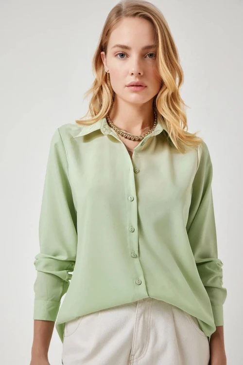 Kadın Çağla Yeşil Yumuşak Dokulu Basic Gömlek HZL24W-BD1202091