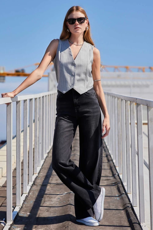 Kadın Gri Çizgili Düğmeli Astarsız Dokuma Yelek HZL24S-BD167941