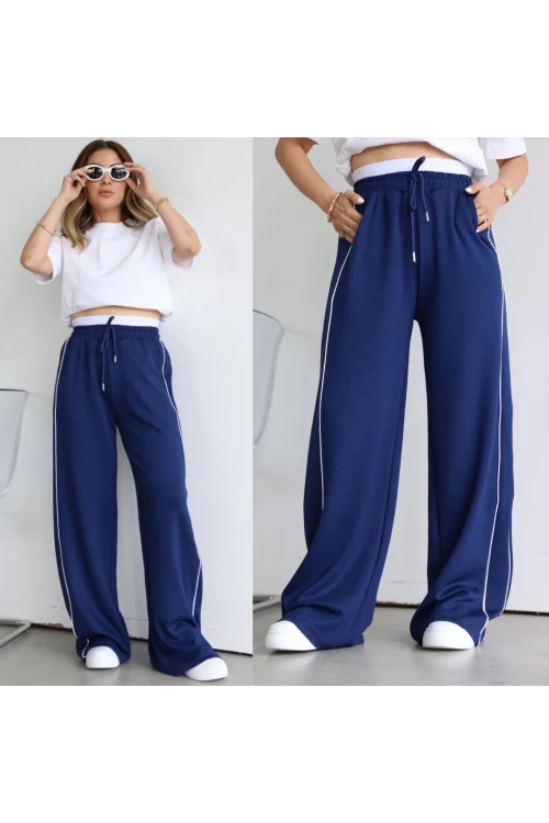 Kadın Lacivert Cepli Beli Lastikli Kemer Detaylı Şeritli Bol Paça Model Eşofman Altı HZL24S-ZK13001