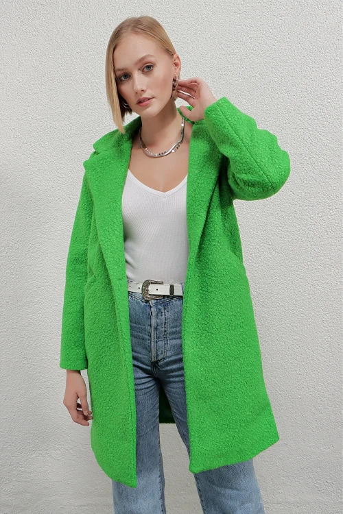 Kadın Yeşil Tek Düğmeli Çift Cepli Astarlı Buklet Kaşe Kaban Hzl22w-bd190821