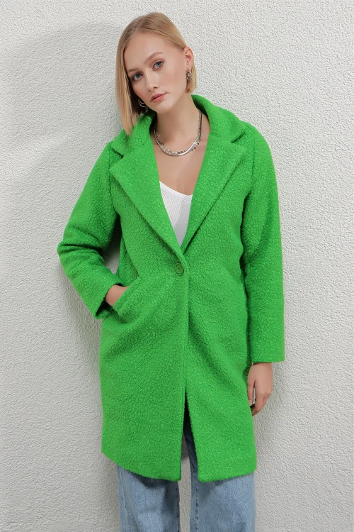 Kadın Yeşil Tek Düğmeli Çift Cepli Astarlı Buklet Kaşe Kaban Hzl22w-bd190821