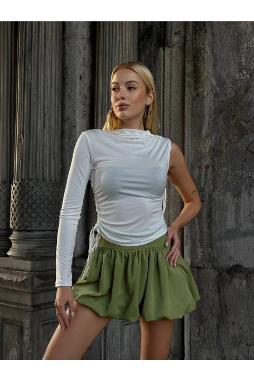 Kadın Beyaz Tek Kol Yanları Büzgülü Sandy Kumaş Bluz HZL25W-ZK11501