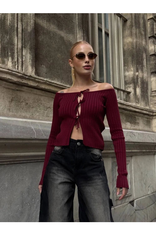 Kadın Bordo Önden Bağlamalı Madonna Yaka Crop Bluz HZL25W-ZK10331