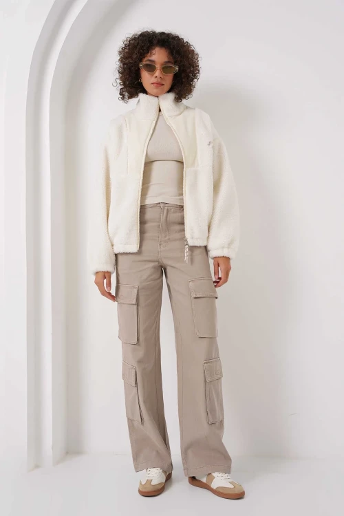 Kadın Ekru Krem Baskılı Fermuarlı Suni Yünlü Astarlı Peluş Ceket HZL25W-BD151941