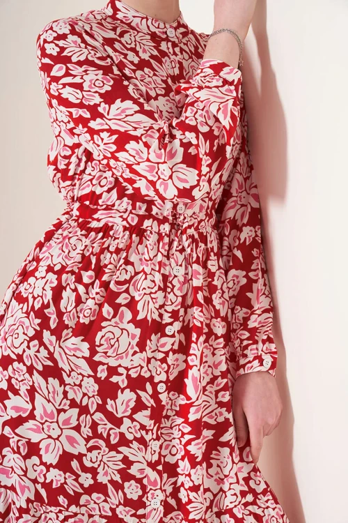 Kadın Kırmızı Desenli Hakim Yaka Yazlık Uzun Elbise HZL25W-BD122971