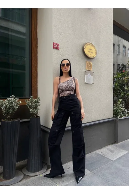 Kadın Leopar Desenli Çift Askılı Tek Kol Crop Bluz HZL24S-ZK11011