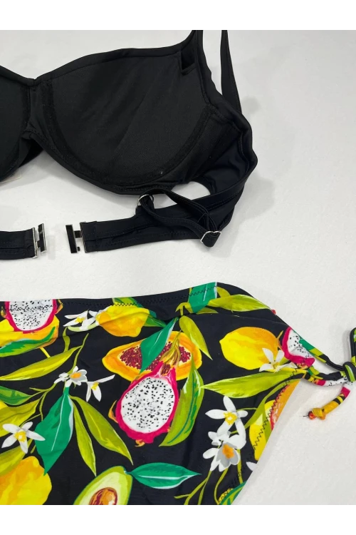 Kadın Siyah Aksesuar Detaylı Tropikal Desen Bikini Takım HZL25S-LC3343