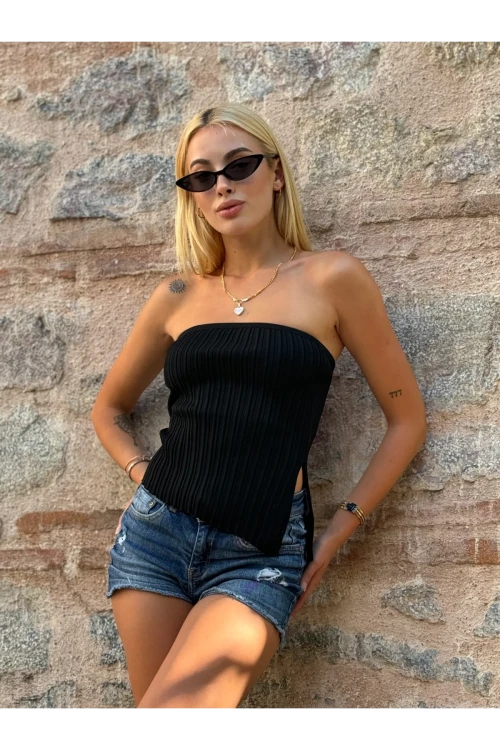 Kadın Siyah Asimetrik Kesim Yırtmaçlı Triko Straplez Bluz HZL24S-ZK10291