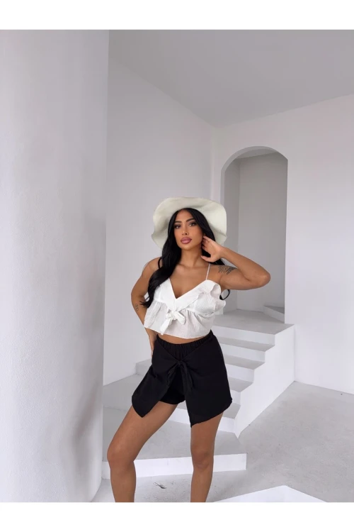 Kadın Siyah Bağlama Detay Müslin Şort HZL25S-DSB2323