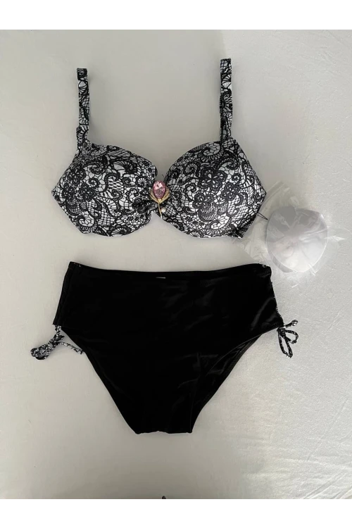 Kadın Siyah Taş İşlemeli Toka Aksesuarlı Bikini Takım HZL25S-LC3311