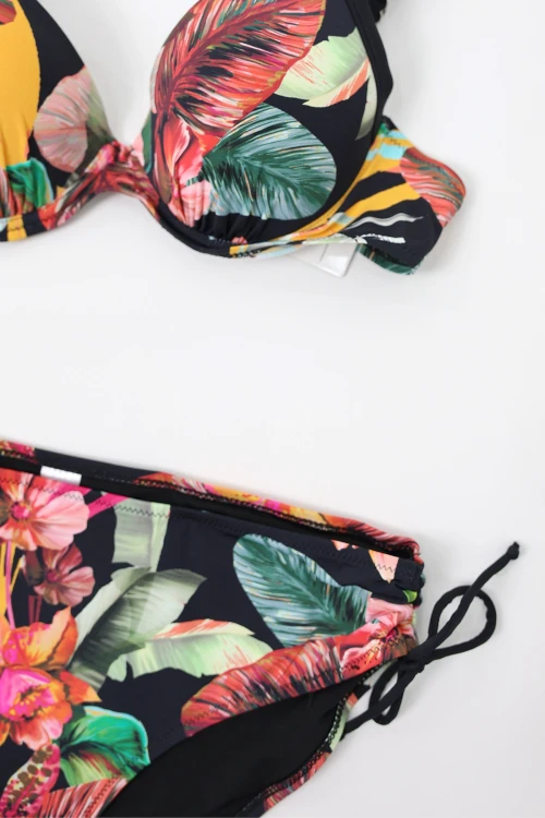 Kadın Siyah Yaprak Desenli Askılı Yüksek Bel Toparlayıcı Bikini Takım HZL24S-LC22625