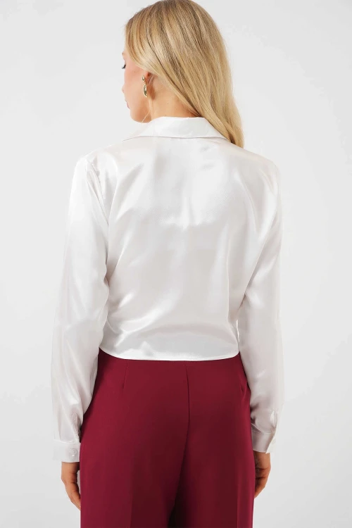 Kadın Beyaz Bağlama Detaylı Saten Yüzeyli Gömlek HZL25S-BD1202871