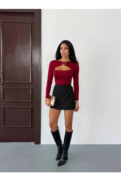 Kadın Bordo Göğüs Dekolteli Metal Detaylı Uzun Kollu Bluz HZL25W-FRY123501