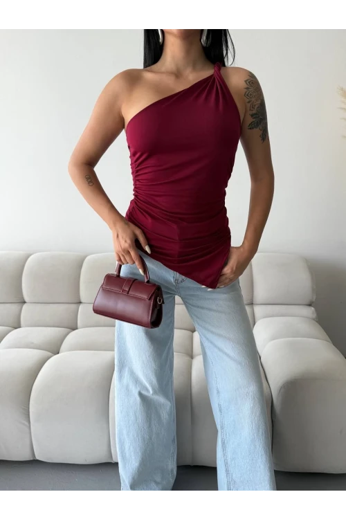 Kadın Bordo Tek Omuz Asimetrik Kesim Sandy Bluz HZL25S-FRY123241