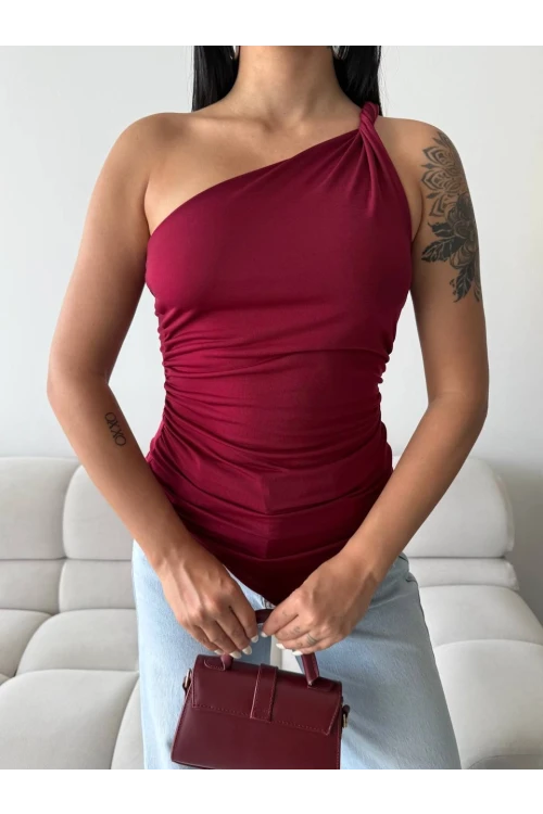 Kadın Bordo Tek Omuz Asimetrik Kesim Sandy Bluz HZL25S-FRY123241