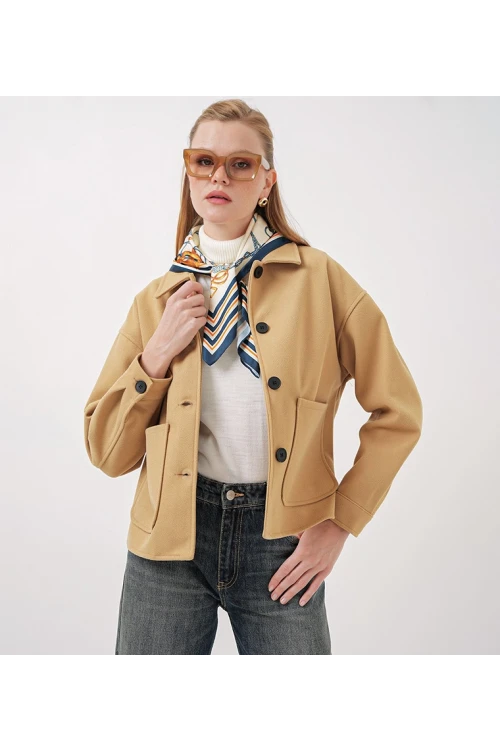 Kadın Camel Düğmeli Cepli Kısa Kaşe Ceket HZL25W-BD107131