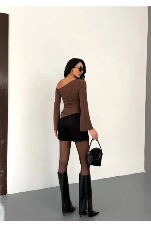 Kadın Kahve Asimetrik Kesim İspanyol Kol Beli Büzgülü Sandy Bluz HZL25W-FRY123591