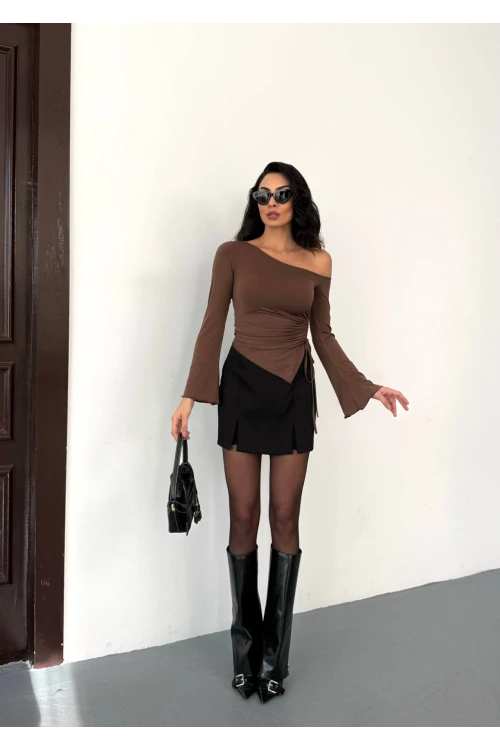 Kadın Kahve Asimetrik Kesim İspanyol Kol Beli Büzgülü Sandy Bluz HZL25W-FRY123591