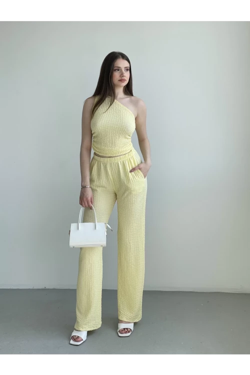 Kadın Sarı Beli Lastilkli Gofre Kumaş Pantolon HZL24S-ZK13261