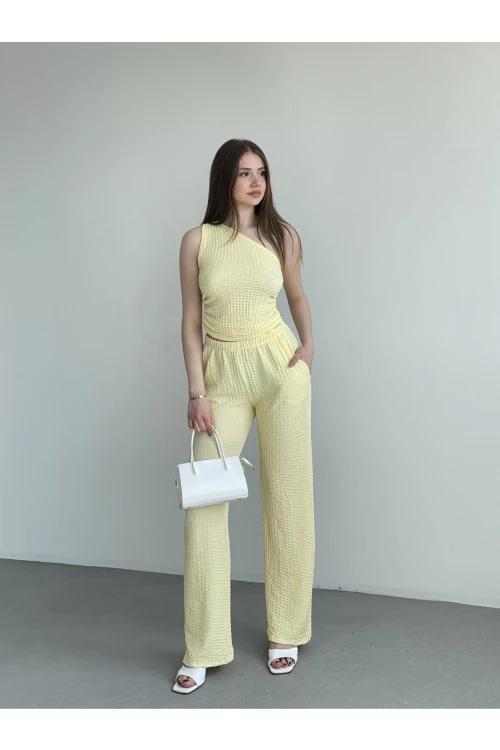 Kadın Sarı Beli Lastilkli Gofre Kumaş Pantolon HZL24S-ZK13261
