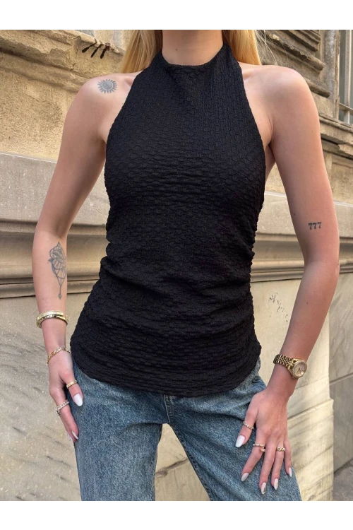 Kadın Siyah Boyundan Bağlamalı Gofre Kumaş Bluz HZL25S-ZK13631