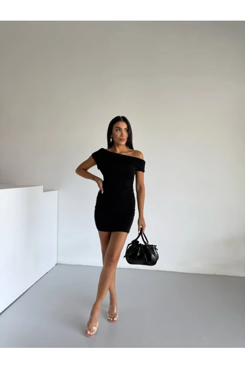Kadın Siyah Kayık Yaka Yandan Drapeli Mini Elbise HZL25S-FRY123261