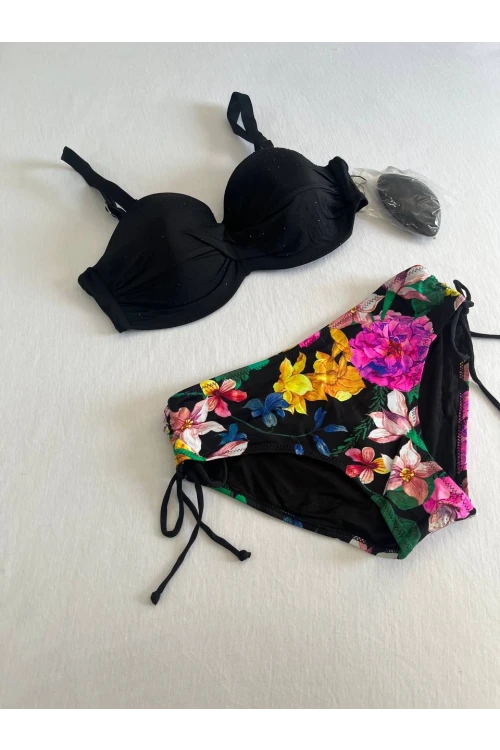 Kadın Siyah Taş İşlemeli Çiçek Desenli Bikini Takım HZL25S-LC3368