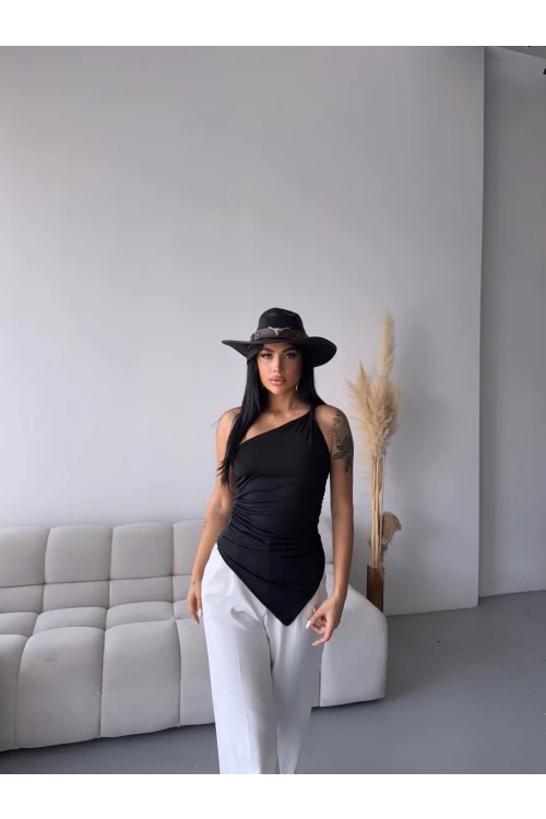 Kadın Siyah Tek Omuz Asimetrik Kesim Sandy Bluz HZL25S-FRY123241