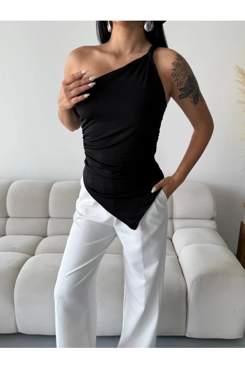 Kadın Siyah Tek Omuz Asimetrik Kesim Sandy Bluz HZL25S-FRY123241