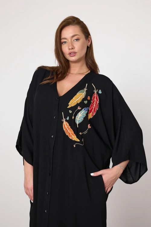 Kadın Siyah V Yaka Nakış Detaylı Büyük Beden Gömlek Elbise HZL25S-VM10421